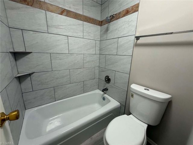 2902 Saint Marks Road F, Winston-salem, NC 27103