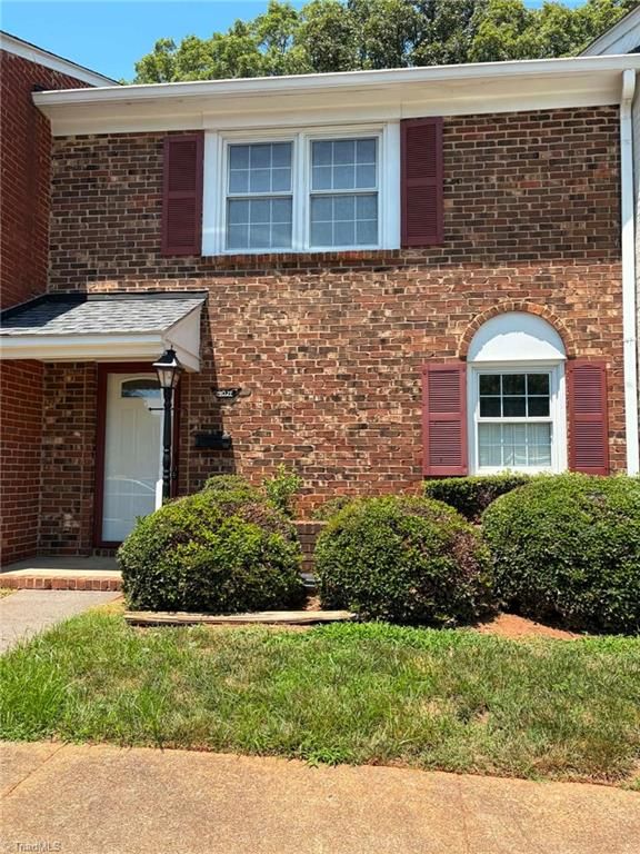 2902 Saint Marks Road F, Winston-salem, NC 27103
