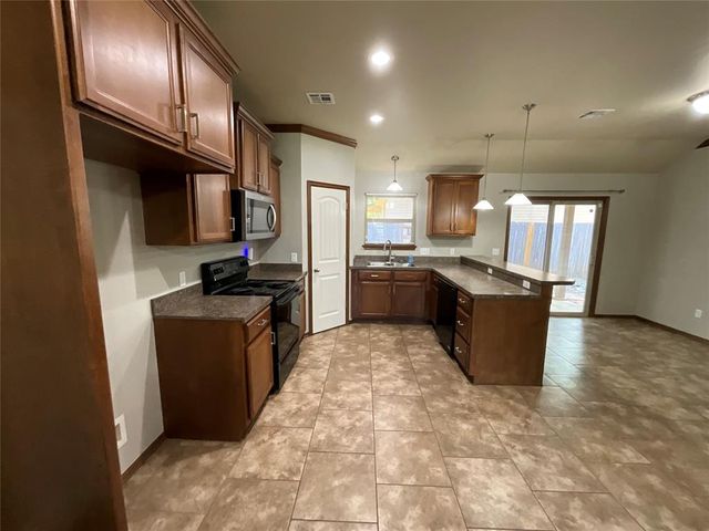 401 N 5th Street, Noble, OK 73068
