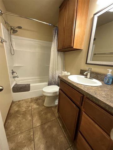 401 N 5th Street, Noble, OK 73068