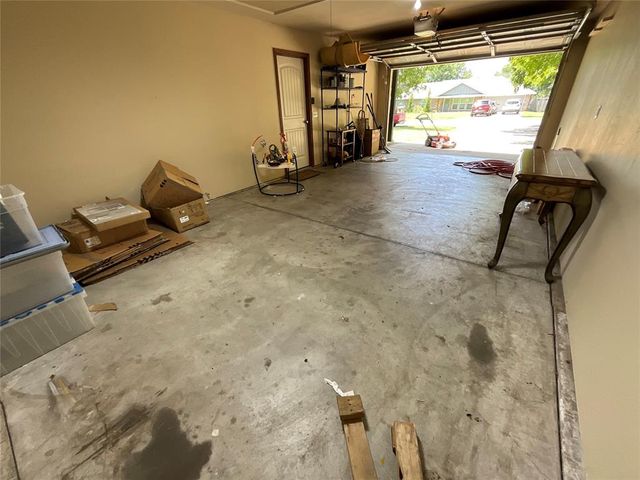401 N 5th Street, Noble, OK 73068