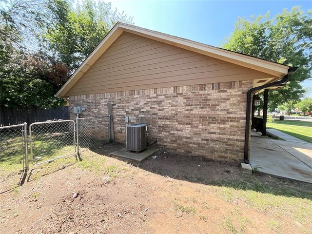 401 N 5th Street, Noble, OK 73068