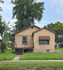 2327 E 25th Street, Granite City, IL 62040