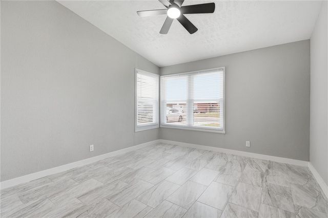 103 Magnolia Pl, Portland, TX 78374