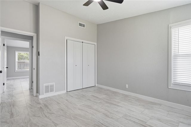 103 Magnolia Pl, Portland, TX 78374