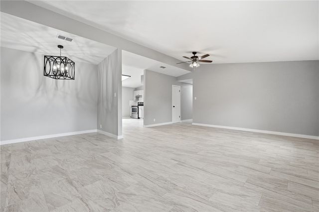 103 Magnolia Pl, Portland, TX 78374