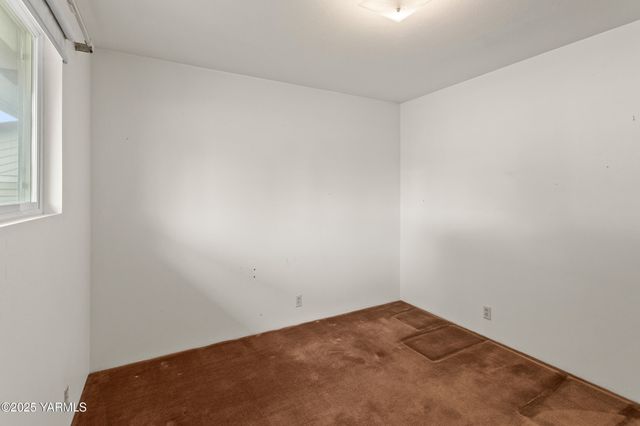 6520 Barge St, Yakima, WA 98908