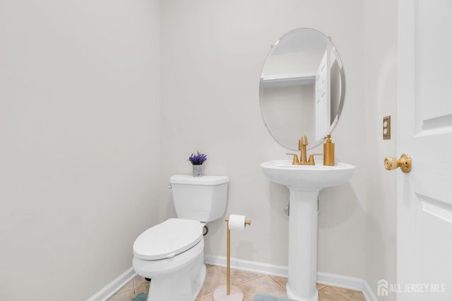 35 Cannon Road, Old Bridge, NJ 08857
