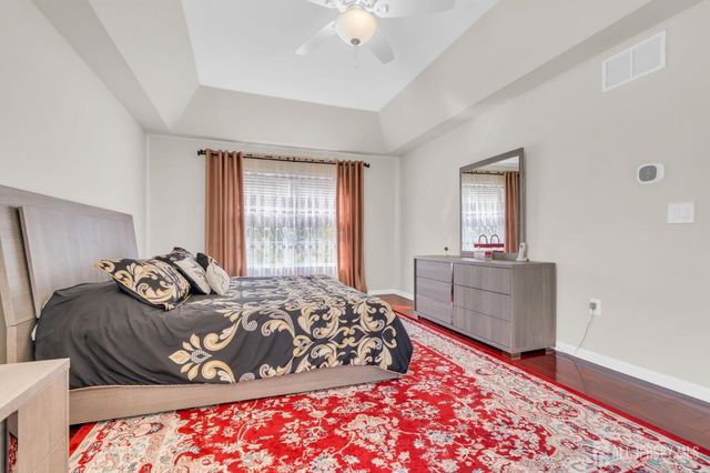 35 Cannon Road, Old Bridge, NJ 08857