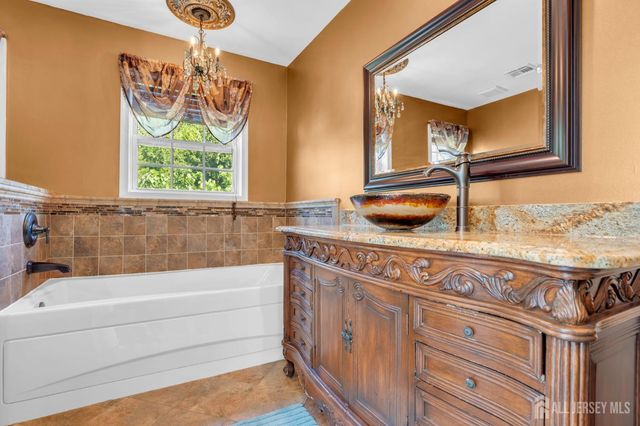 35 Cannon Road, Old Bridge, NJ 08857