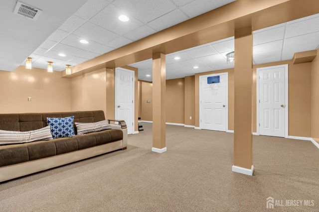 35 Cannon Road, Old Bridge, NJ 08857