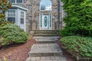 35 Cannon Road, Old Bridge, NJ 08857