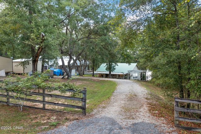 3965 Stillwater Drive, Chipley, FL 32428