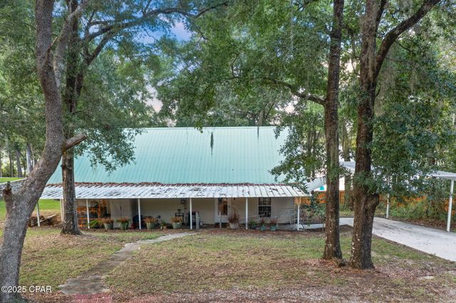 3965 Stillwater Drive, Chipley, FL 32428