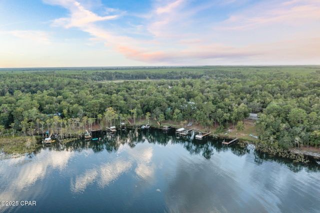 3965 Stillwater Drive, Chipley, FL 32428