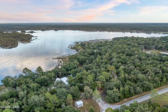 3965 Stillwater Drive, Chipley, FL 32428