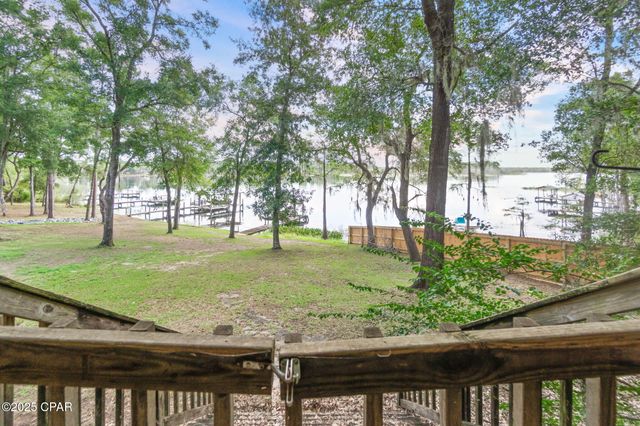 3965 Stillwater Drive, Chipley, FL 32428