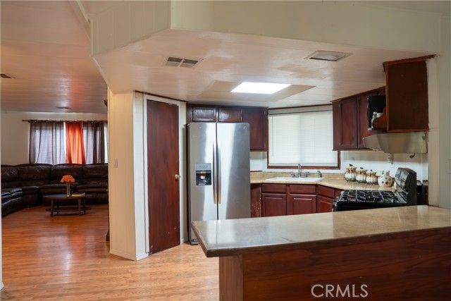 250 N Linden Avenue 248, Rialto, CA 92376