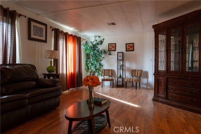 250 N Linden Avenue 248, Rialto, CA 92376