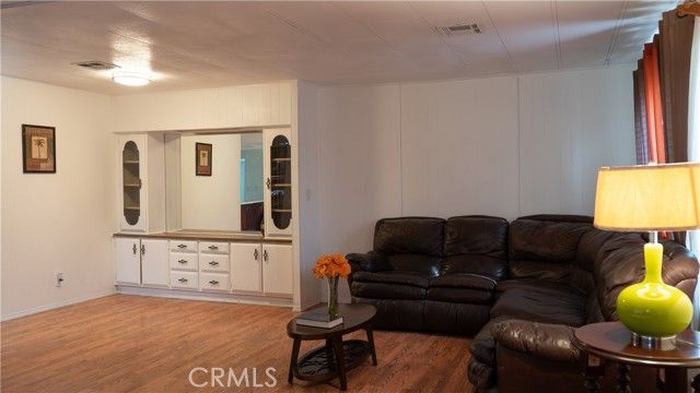 250 N Linden Avenue 248, Rialto, CA 92376