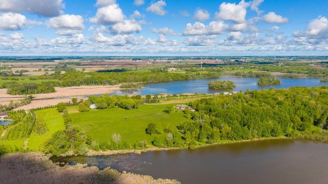 N4898 Arrowhead TRAIL, Juneau, WI 53039