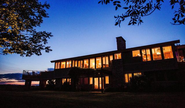 N4898 Arrowhead TRAIL, Juneau, WI 53039
