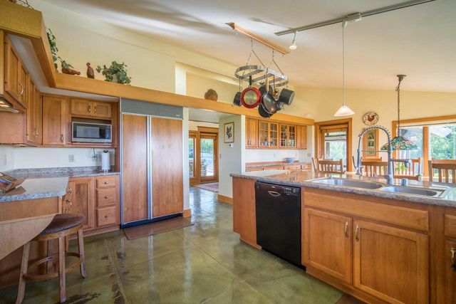 N4898 Arrowhead TRAIL, Juneau, WI 53039