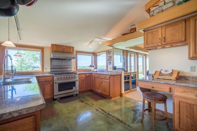 N4898 Arrowhead TRAIL, Juneau, WI 53039