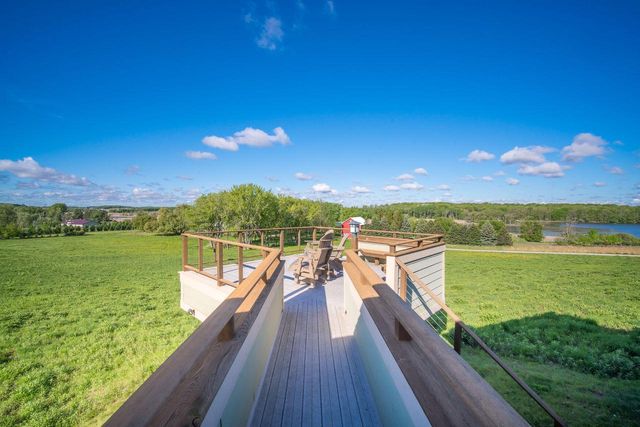 N4898 Arrowhead TRAIL, Juneau, WI 53039