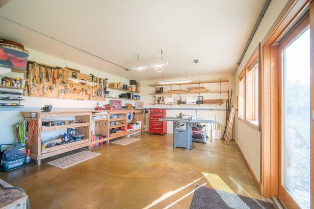 N4898 Arrowhead TRAIL, Juneau, WI 53039
