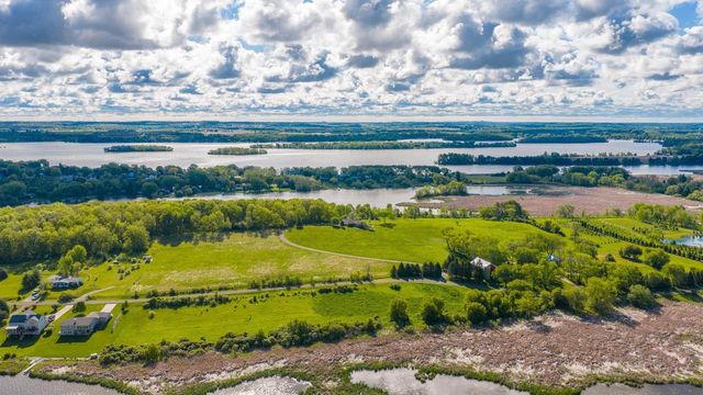 N4898 Arrowhead TRAIL, Juneau, WI 53039
