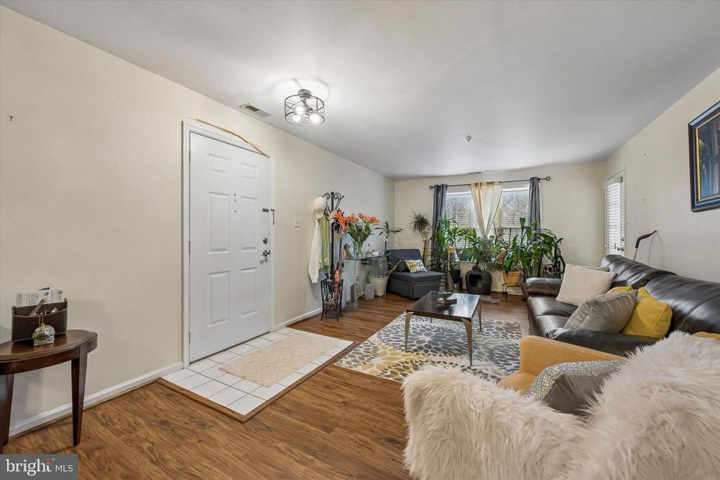 Image 2 of property listing at 1633 BRAKEN AVE #71, Wilmington, DE 19808