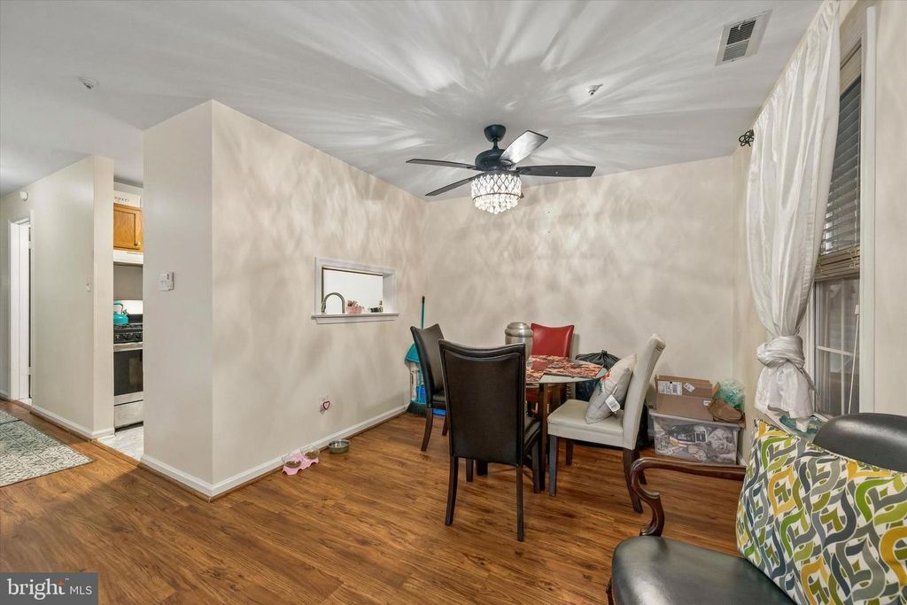 Image 8 of property listing at 1633 BRAKEN AVE #71, Wilmington, DE 19808