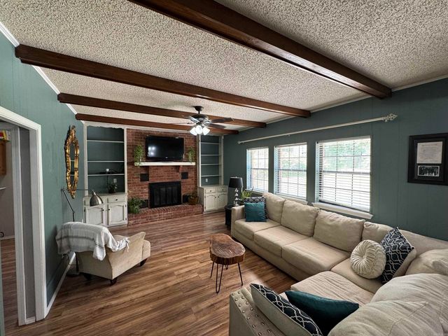 3800 Beaver Circle, Benton, AR 72019