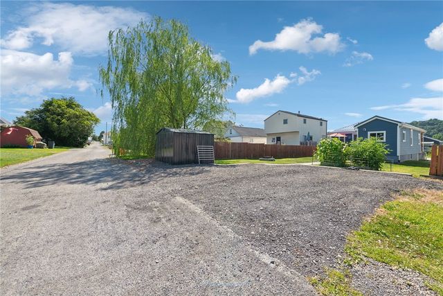 1512 3rd St, Harrison Twp, PA 15065