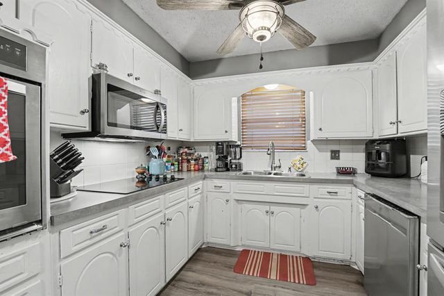 8120 NW 25th Street, Bethany, OK 73008