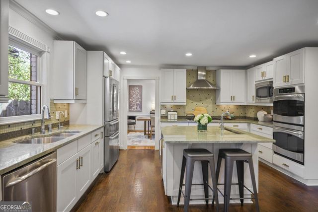 5142 Corners Drive, Atlanta, GA 30338