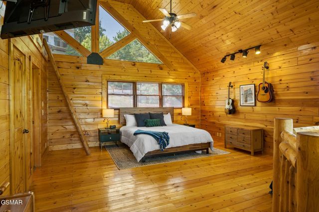 1105 Autumn Path Way, Sevierville, TN 37862