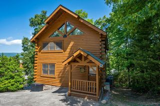 1105 Autumn Path Way, Sevierville, TN 37862