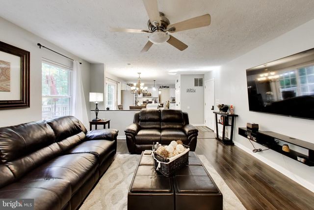 6157 TROTTERS GLEN DR, Hughesville, MD 20637