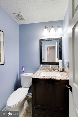 6157 TROTTERS GLEN DR, Hughesville, MD 20637