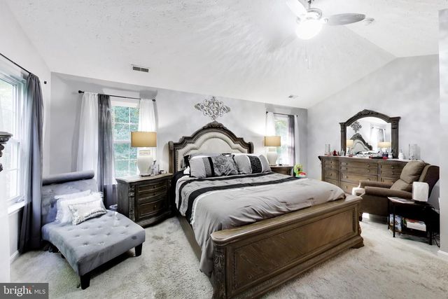 6157 TROTTERS GLEN DR, Hughesville, MD 20637