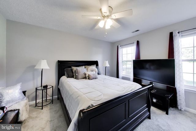 6157 TROTTERS GLEN DR, Hughesville, MD 20637