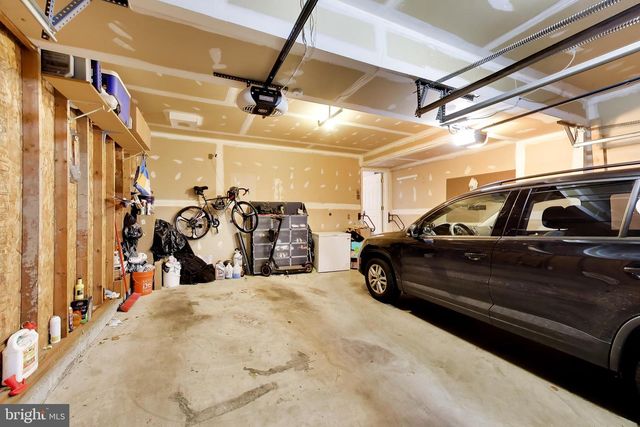 6157 TROTTERS GLEN DR, Hughesville, MD 20637
