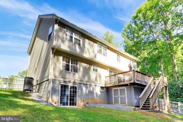 6157 TROTTERS GLEN DR, Hughesville, MD 20637