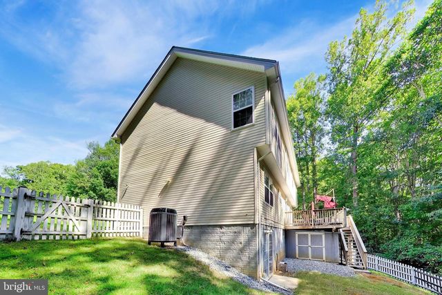 6157 TROTTERS GLEN DR, Hughesville, MD 20637