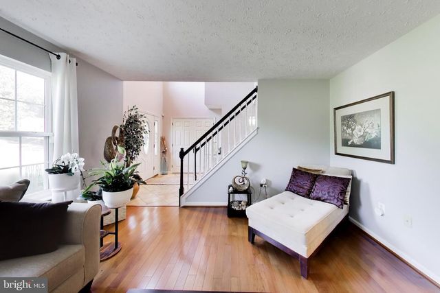 6157 TROTTERS GLEN DR, Hughesville, MD 20637