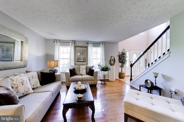 6157 TROTTERS GLEN DR, Hughesville, MD 20637