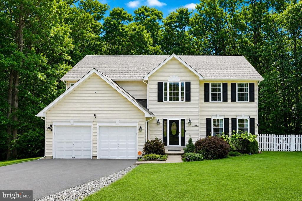 6157 TROTTERS GLEN DR, Hughesville, MD 20637