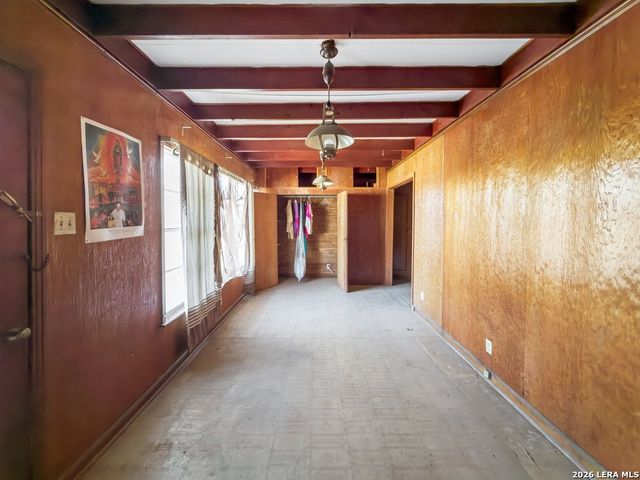 2922 Buena Vista St, San Antonio, TX 78207